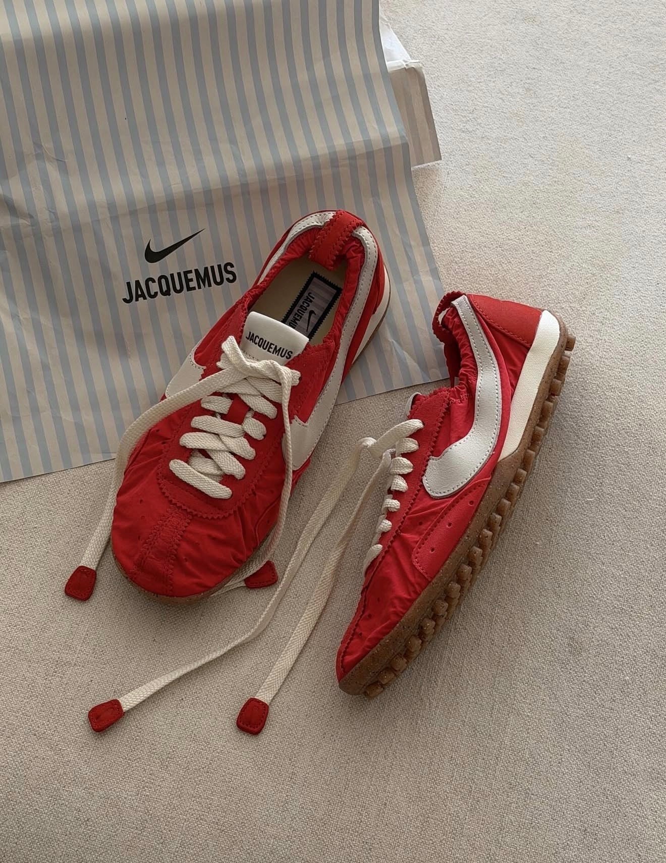 Moon Shoe SP Jacquemus University Red