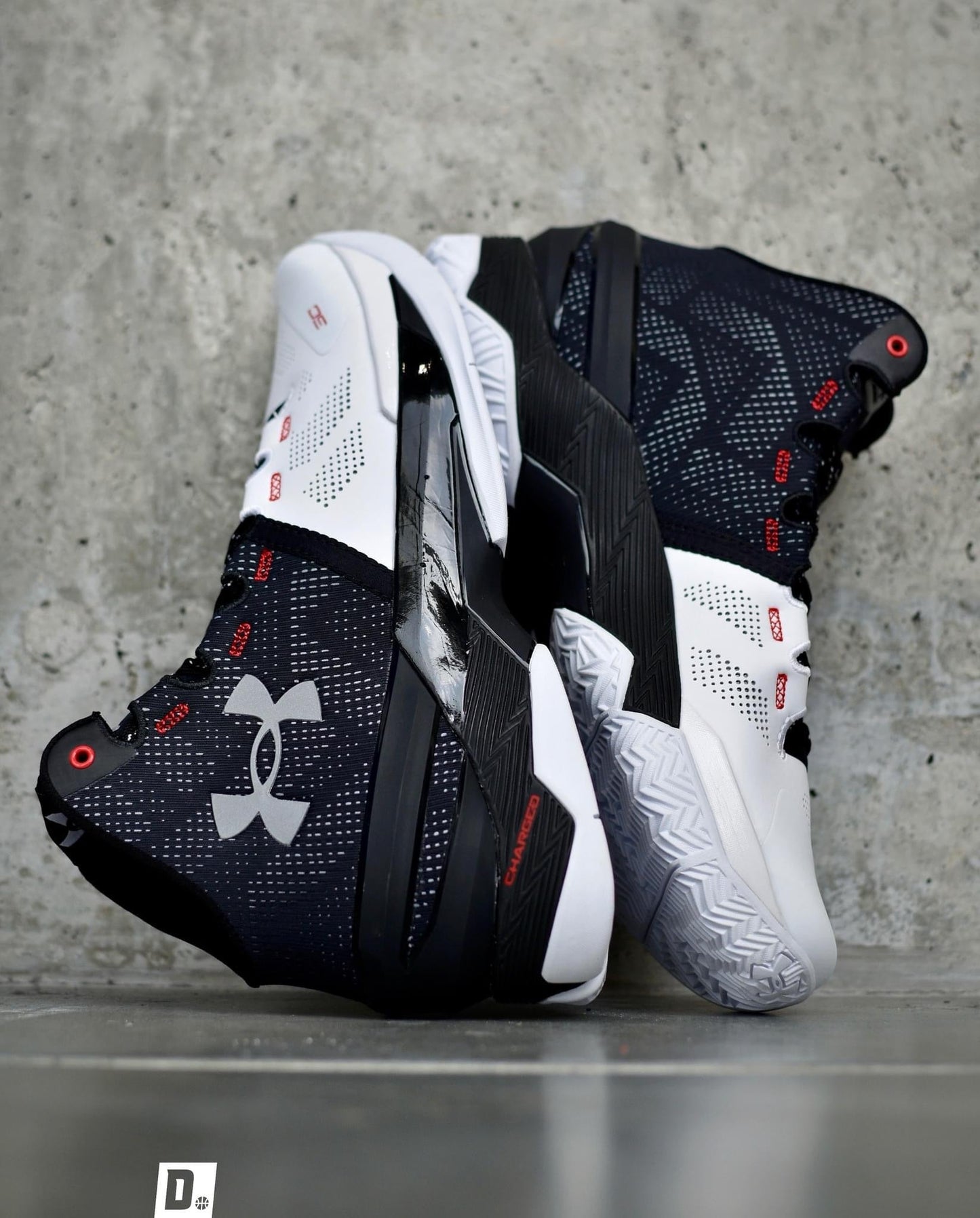 Underarmour Curry 2 Retro Suit & Tie