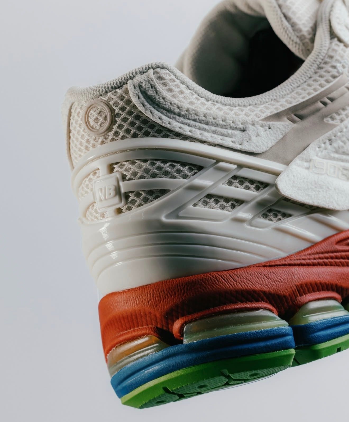 NB Balance 1906A Sea Salt Astro Dust