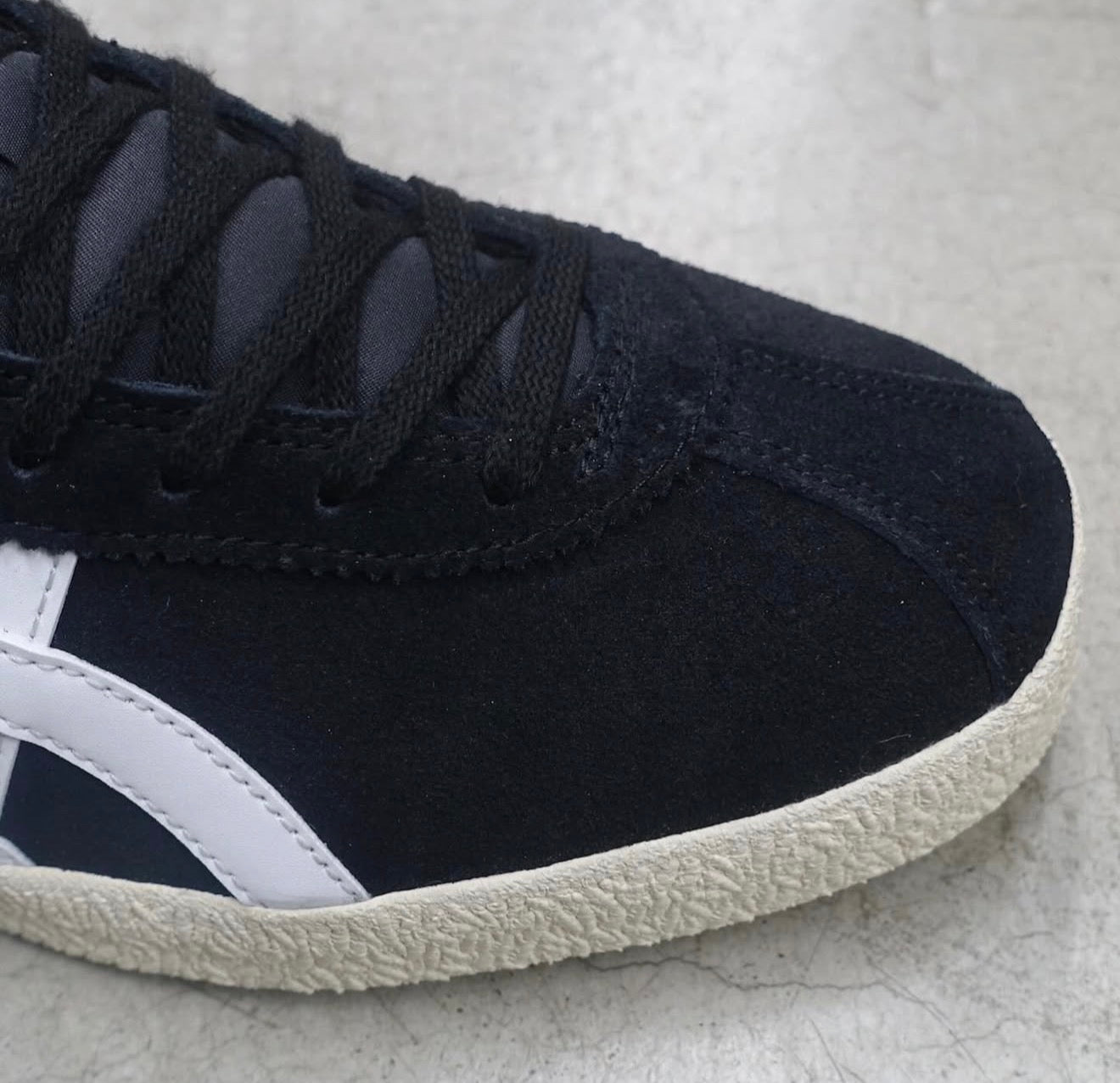 Mexico 66 Lace Up Delegation Black White