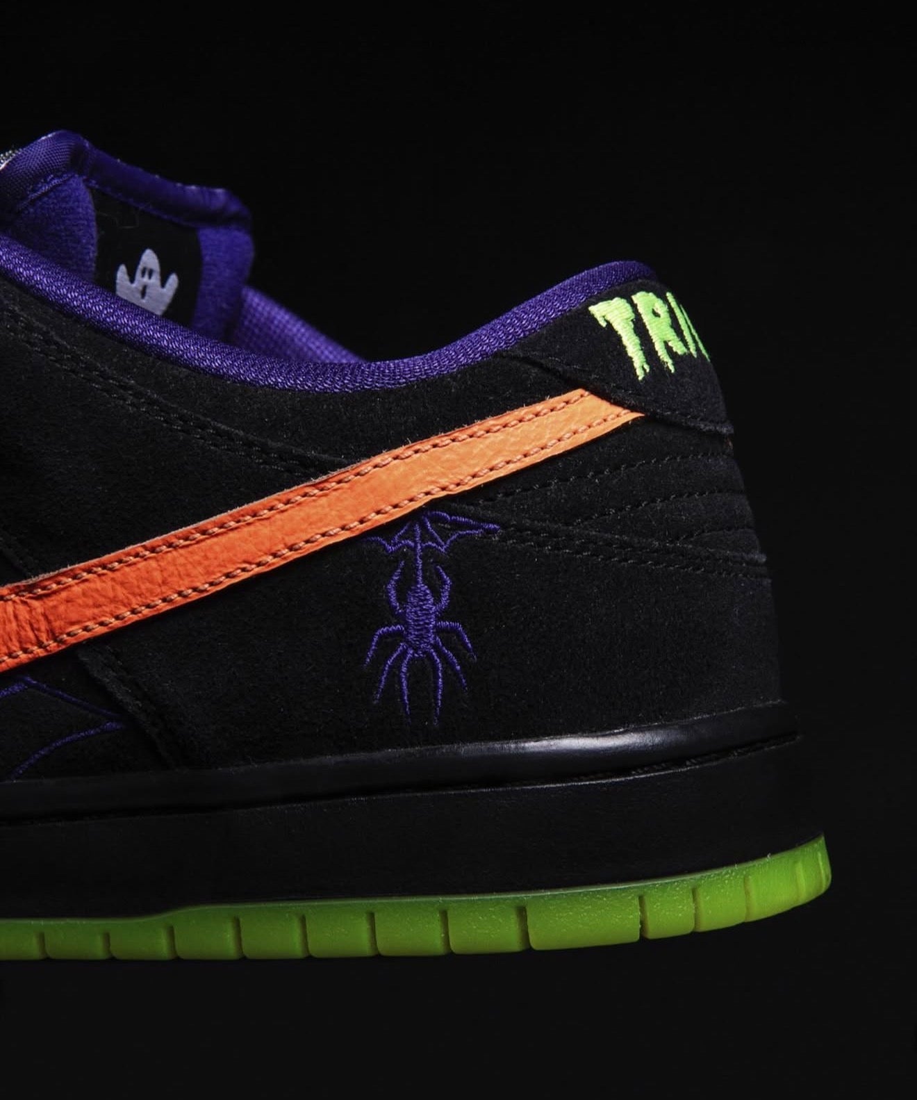 SB Dunk Low Night of Mischief Halloween