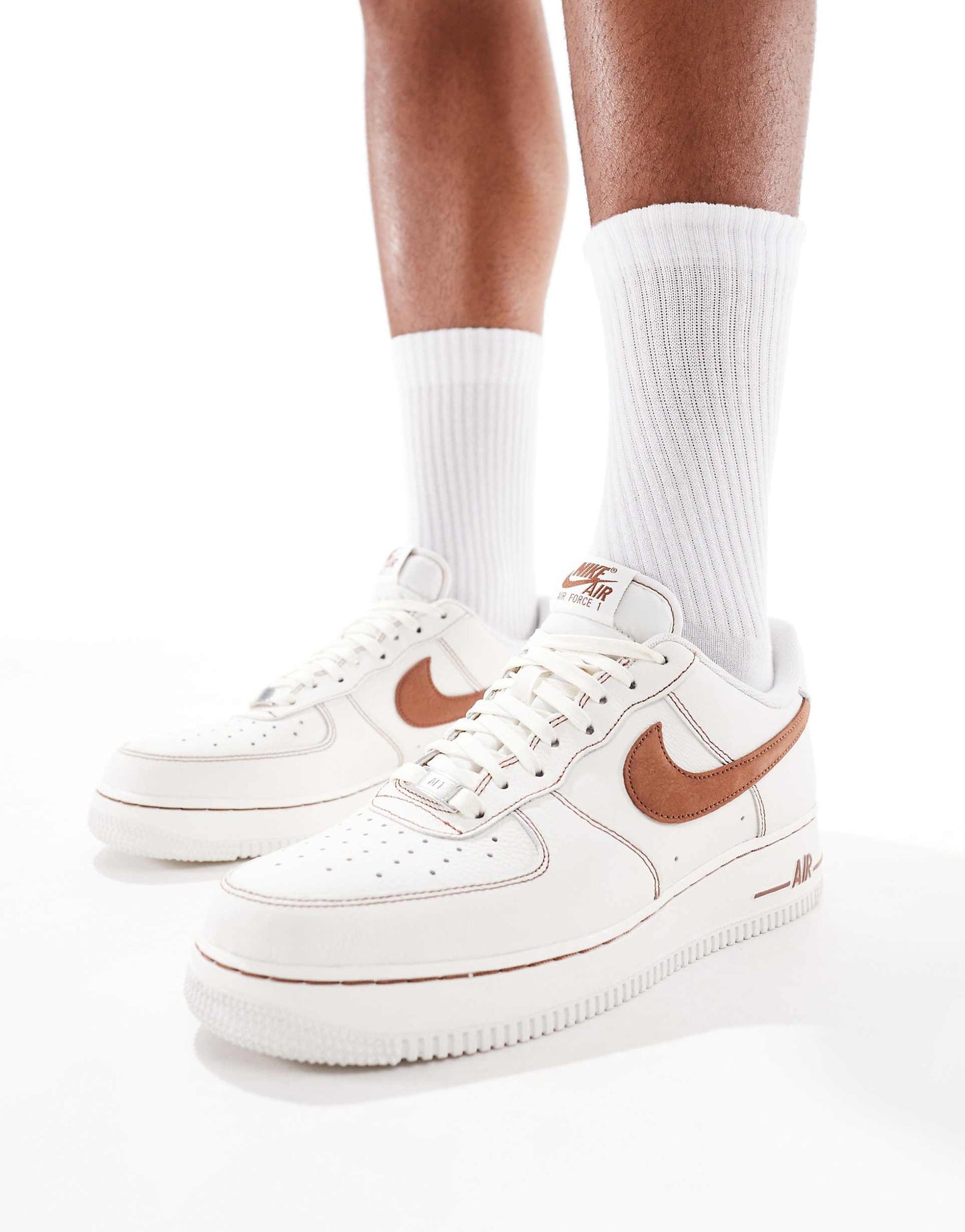 Airforce 1 Low '07 LV8 Ivory Saddle Brown