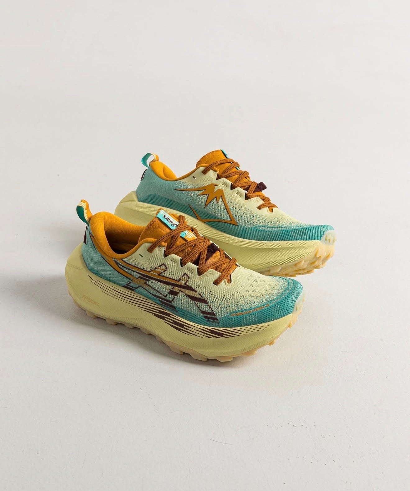 Trabuco Max 4 Wheat Yellow Dark Red Planet