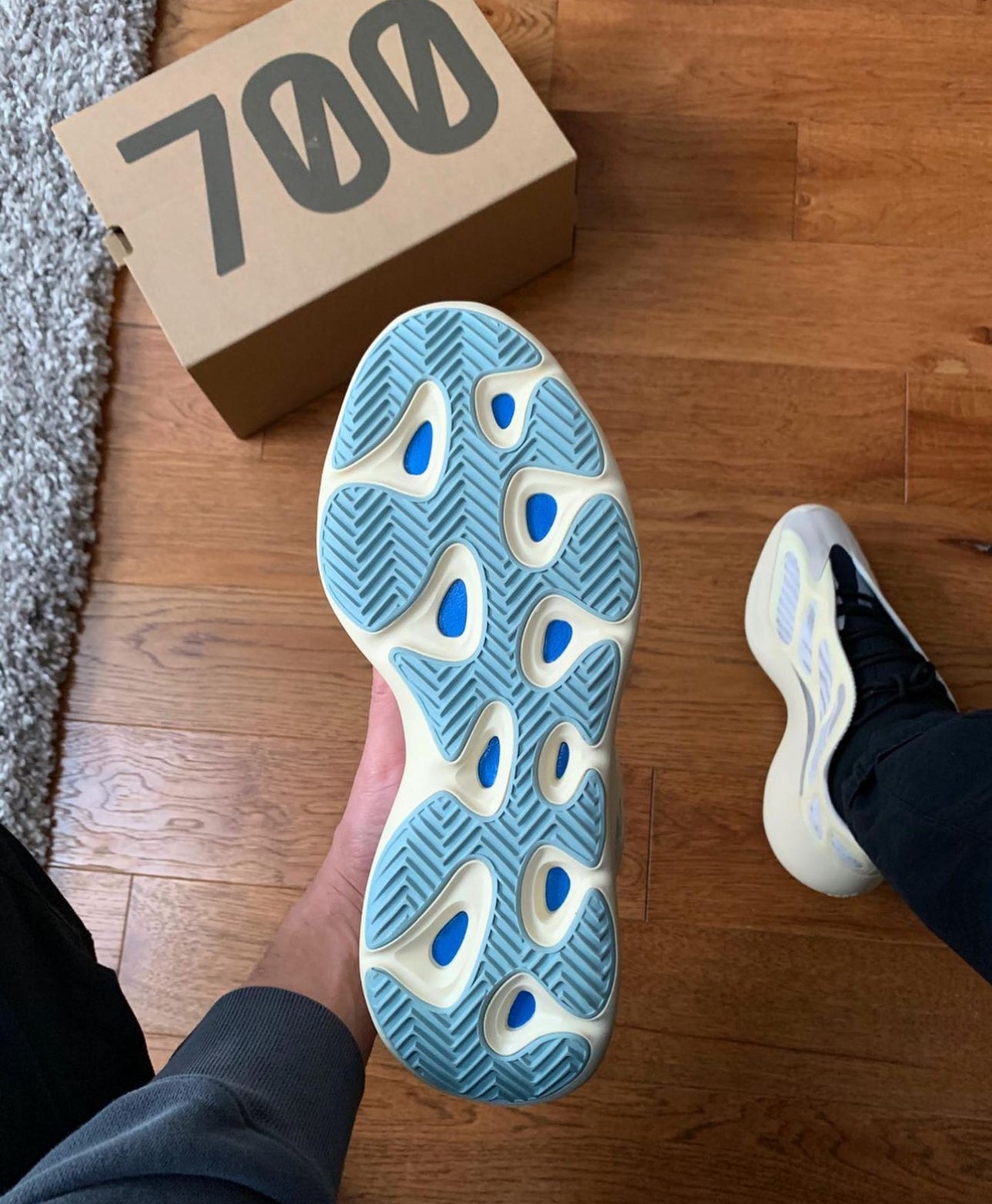 Yeezy 700v3 Azael ( Glows In Dark )