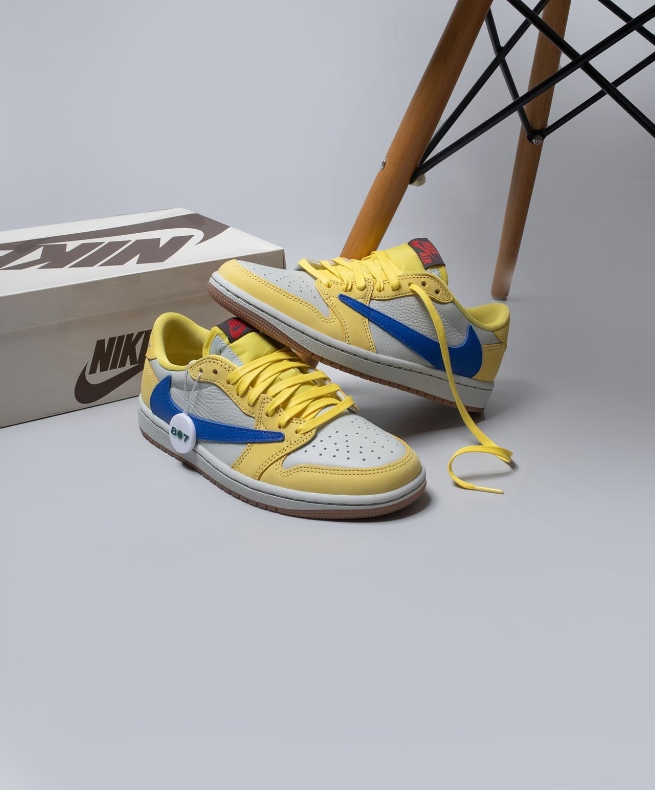 Air Jordan 1 Low Travis Scott Canary