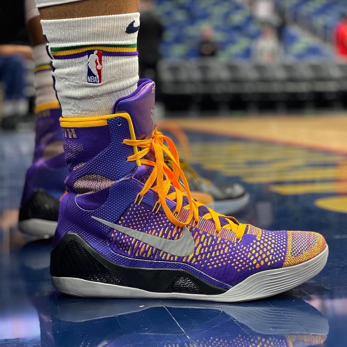 Kobe 9 Elite Team Showtime