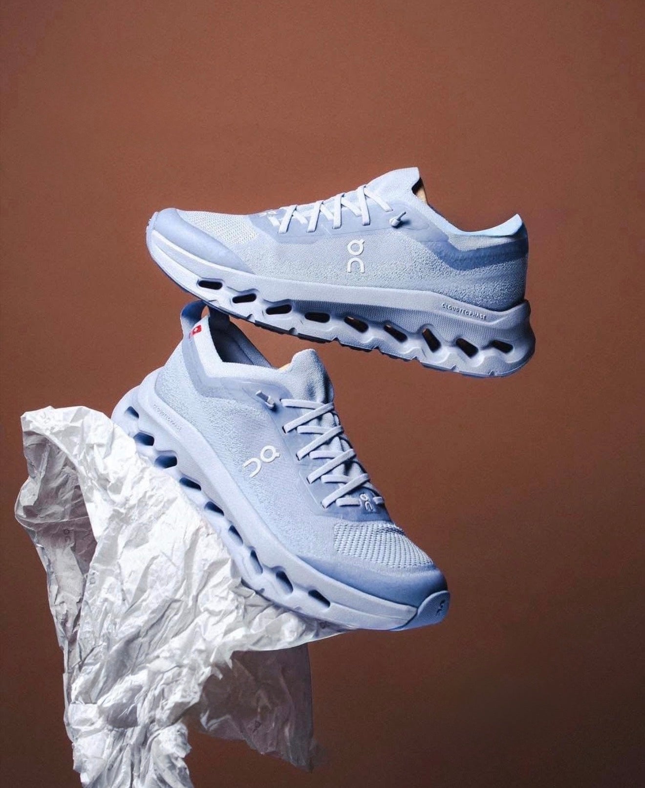 WMNs On Running Cloudtilt Moon Zendaya Nimbus