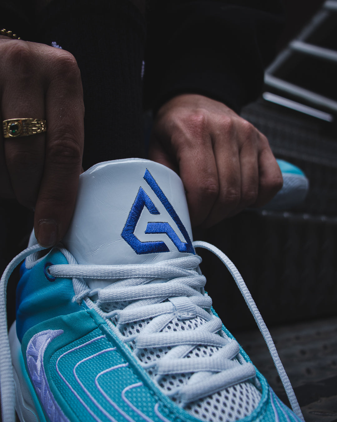 Giannis Immortality 4 EP Dusty Glacier Blue