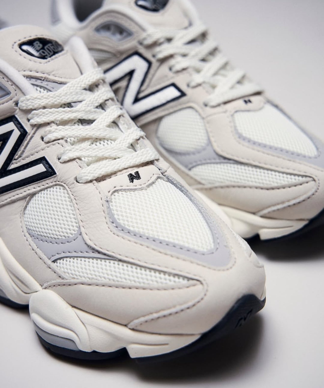WMNs NB Balance 9060 Sea Salt Raincloud
