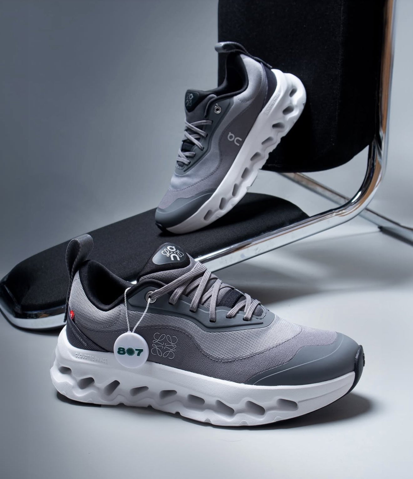 On Running Cloudtilt 2 LOEWE Grey White