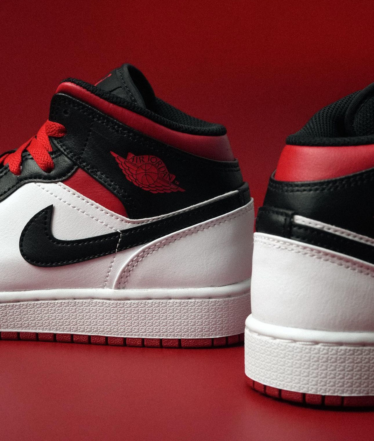 Air Jordan 1 Mid White Gym Red Black