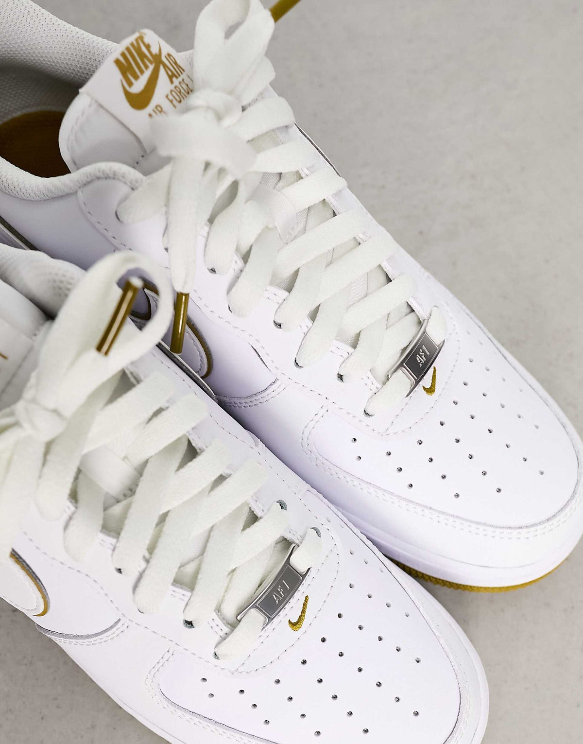 Airforce 1 Low '07 White Bronzine