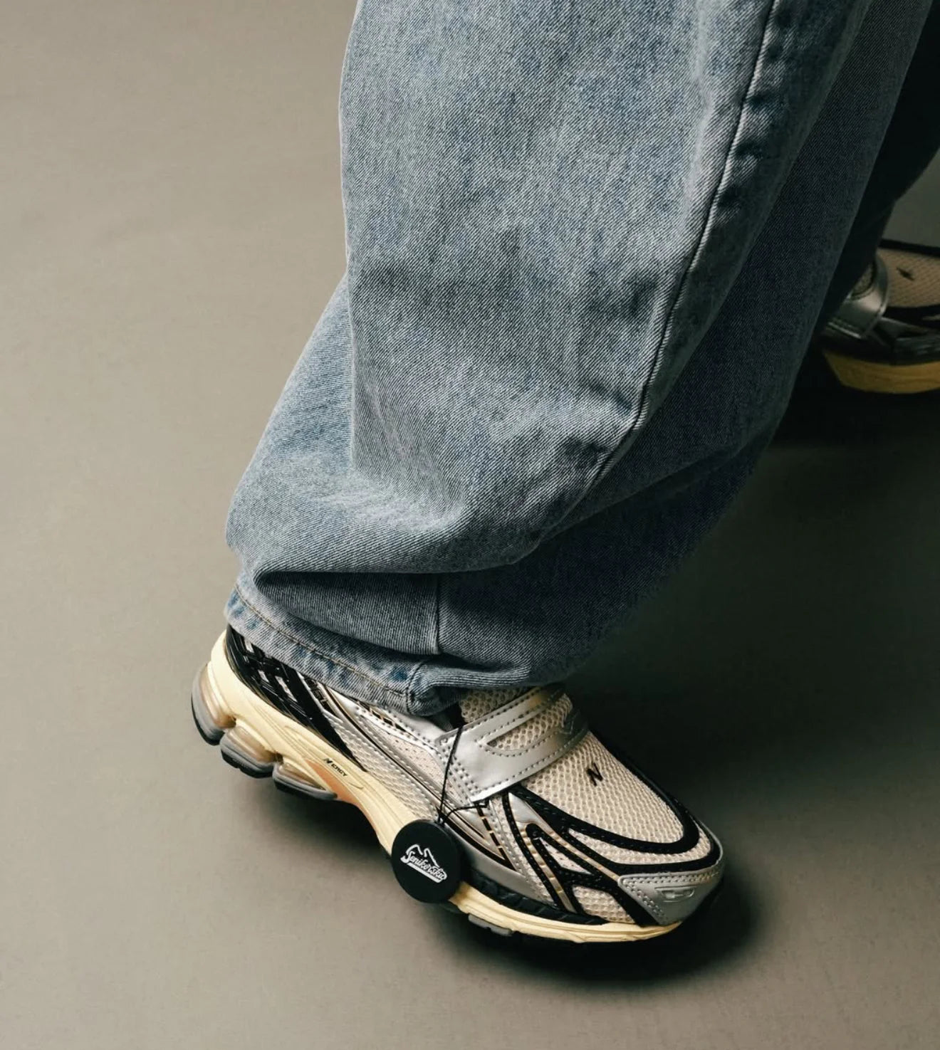 New Balance 1906L Silver Metallic Cream
