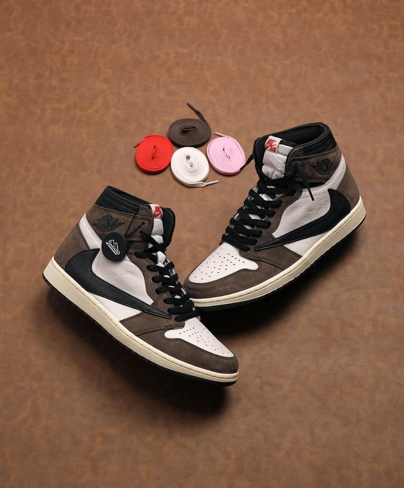 Air Jordan 1 High Travis Scott Dark Mocha Suede