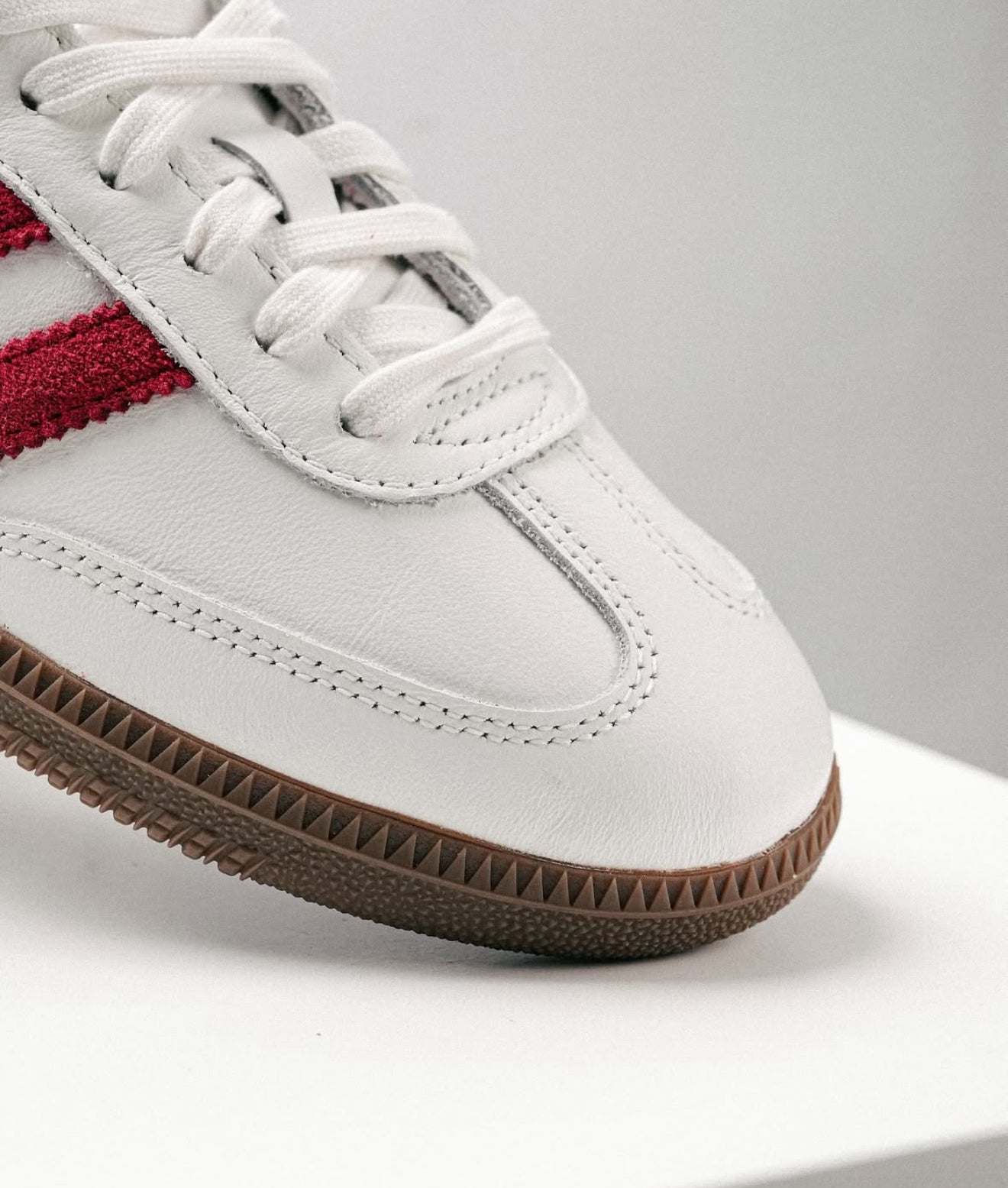 Samba OG white Red Navy Gum