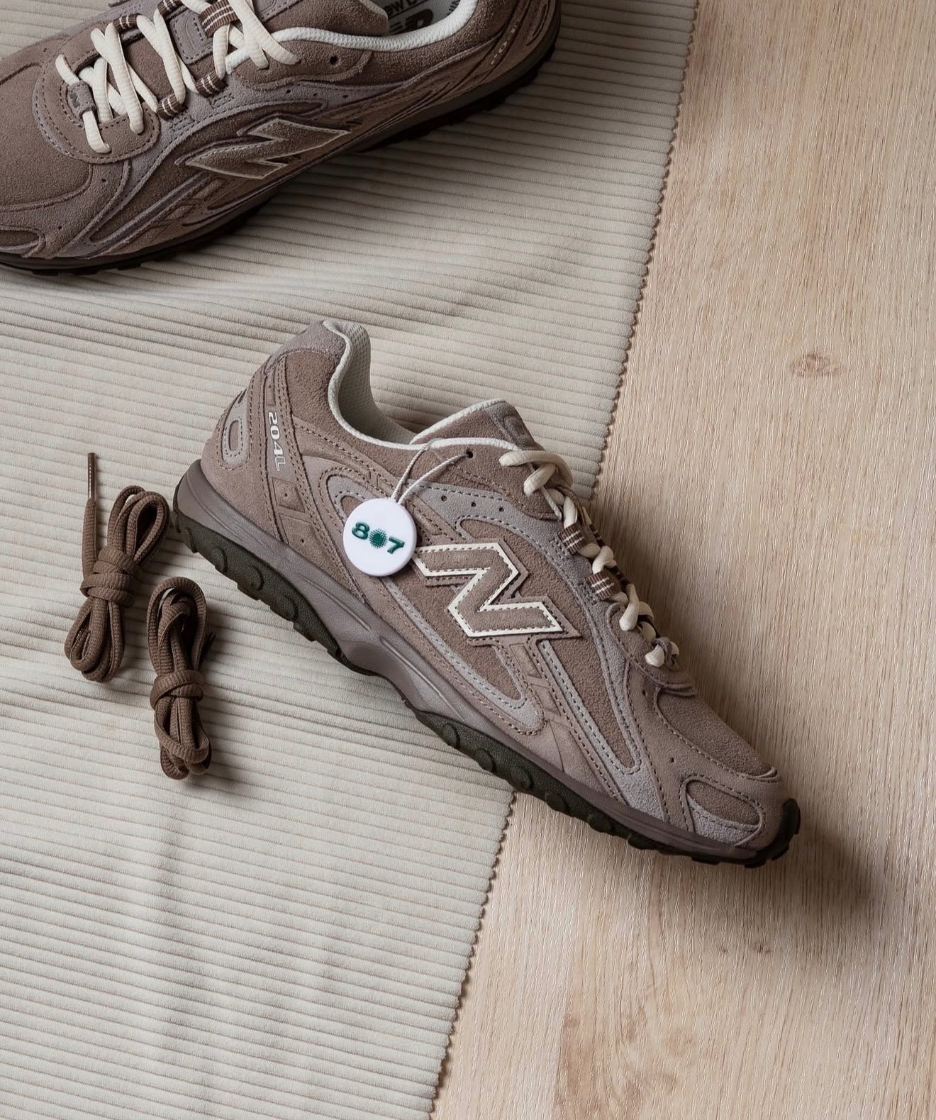 NB Balance 204L Mushroom Arid Stone