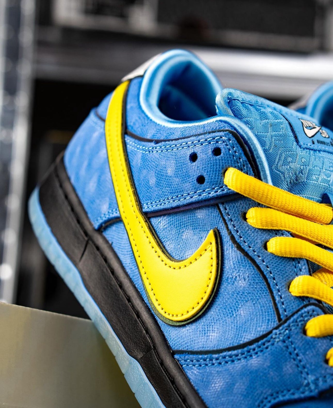 SB Dunk Low The Powerpuff Girls Bubbles