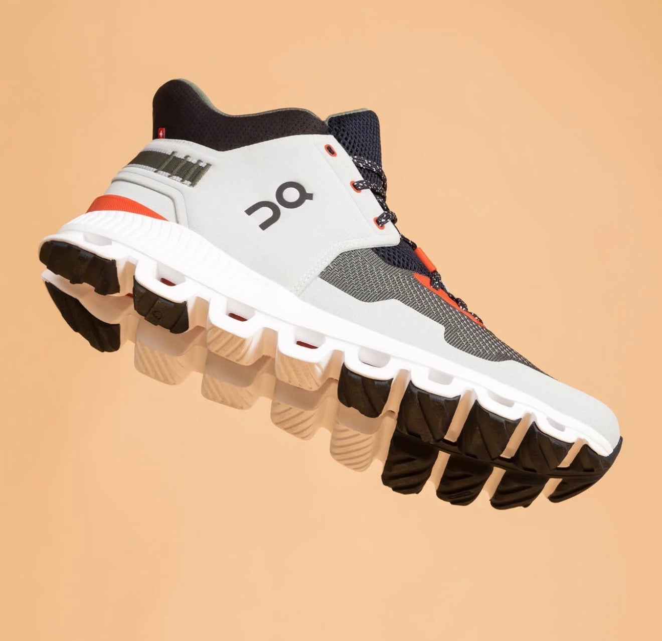 On Running Cloud Hi Edge Black Grey Green