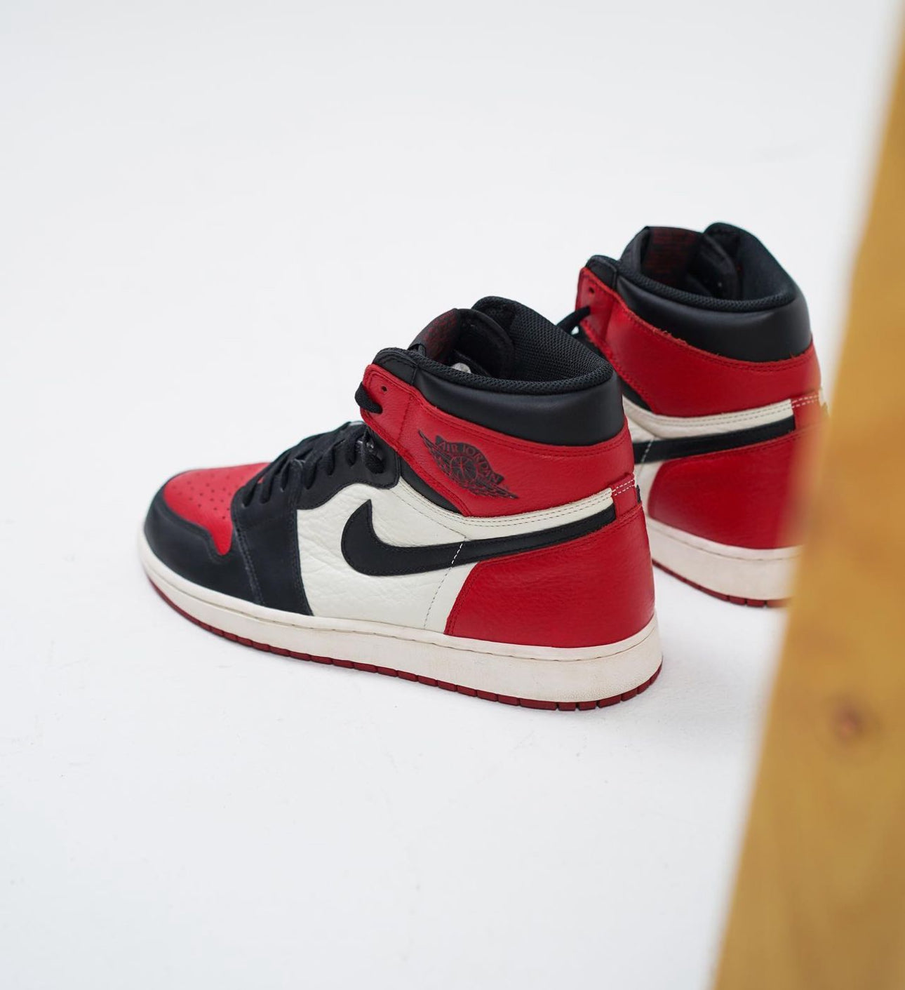 Air Jordan 1 High Retro Bred Toe