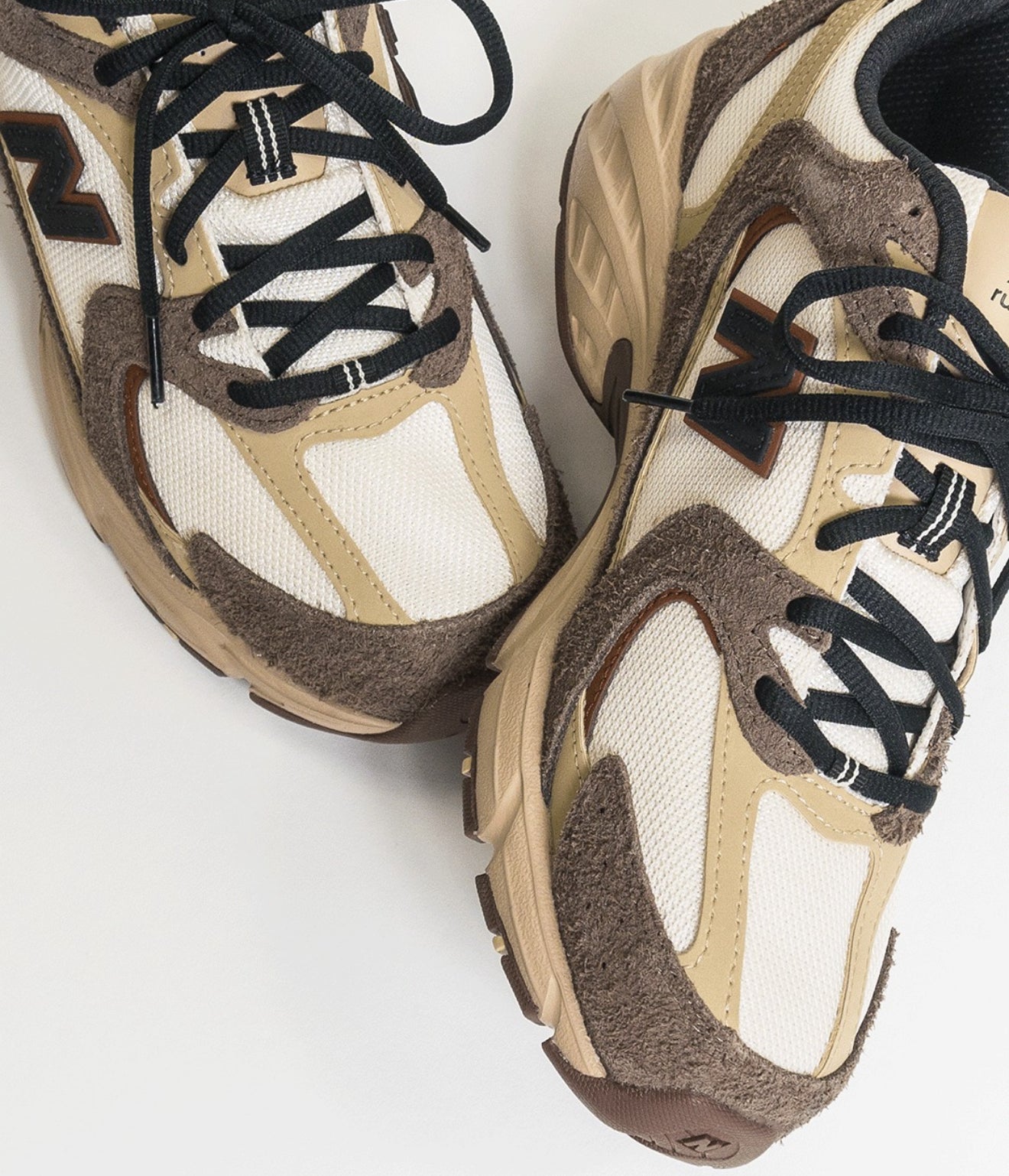 NB Balance 530 Brown Tan