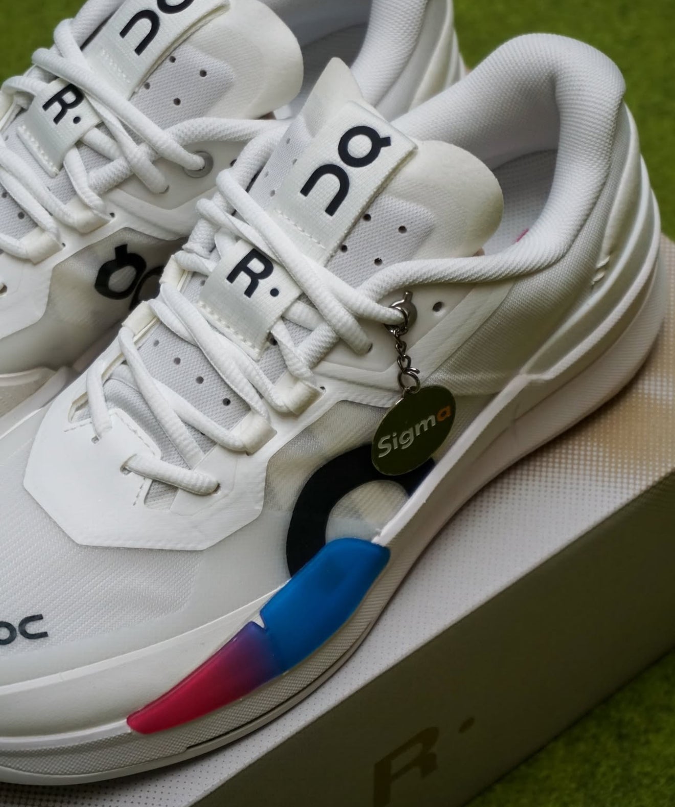 On The Roger Pro 2 White Malibu