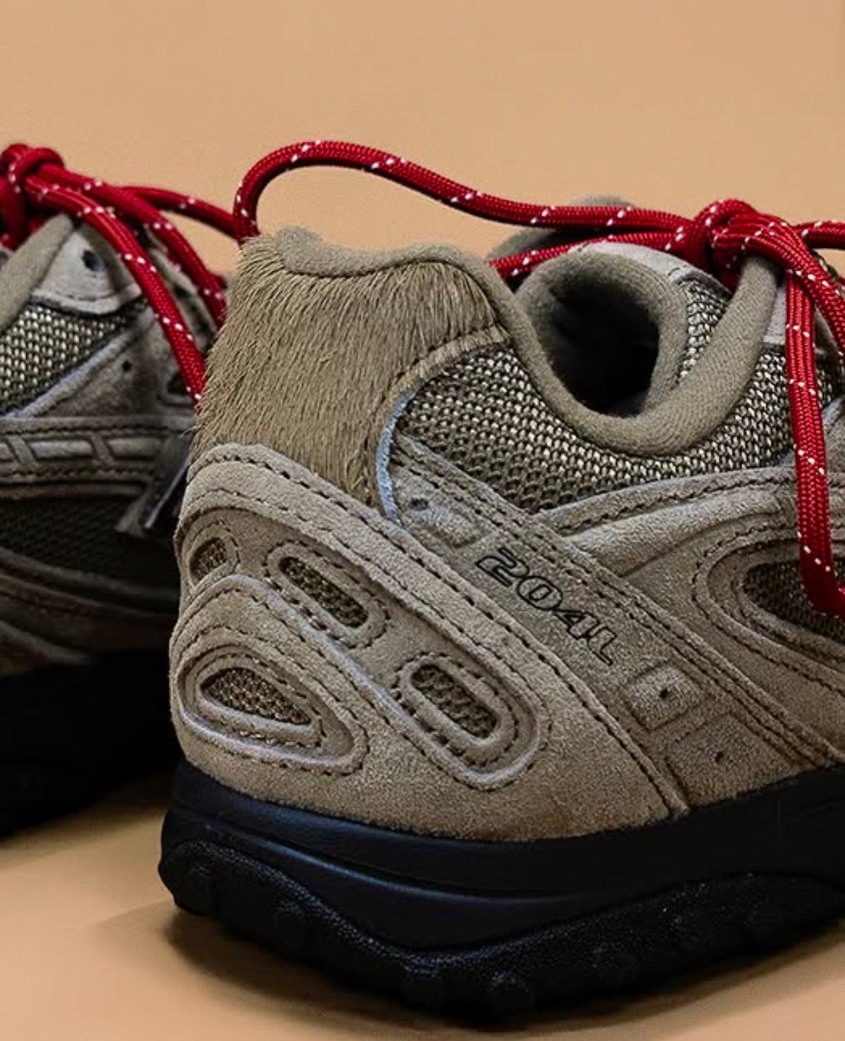 NB Balance 204L Year of the Horse