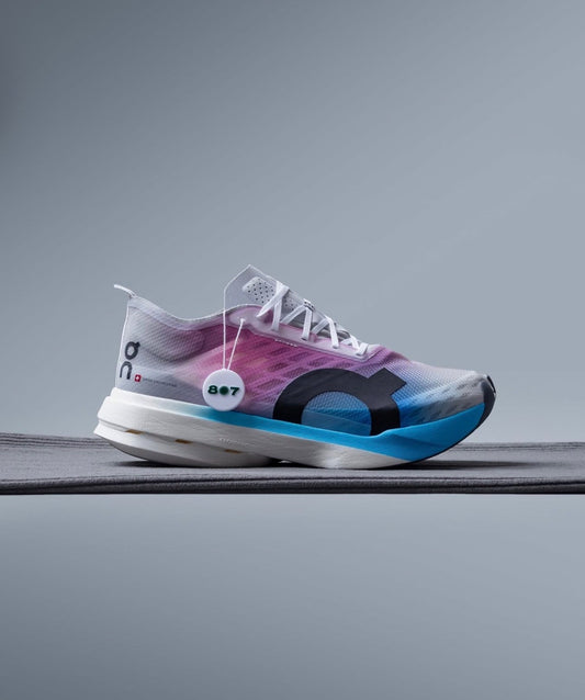 On Running Cloudboom Strike White Horizon