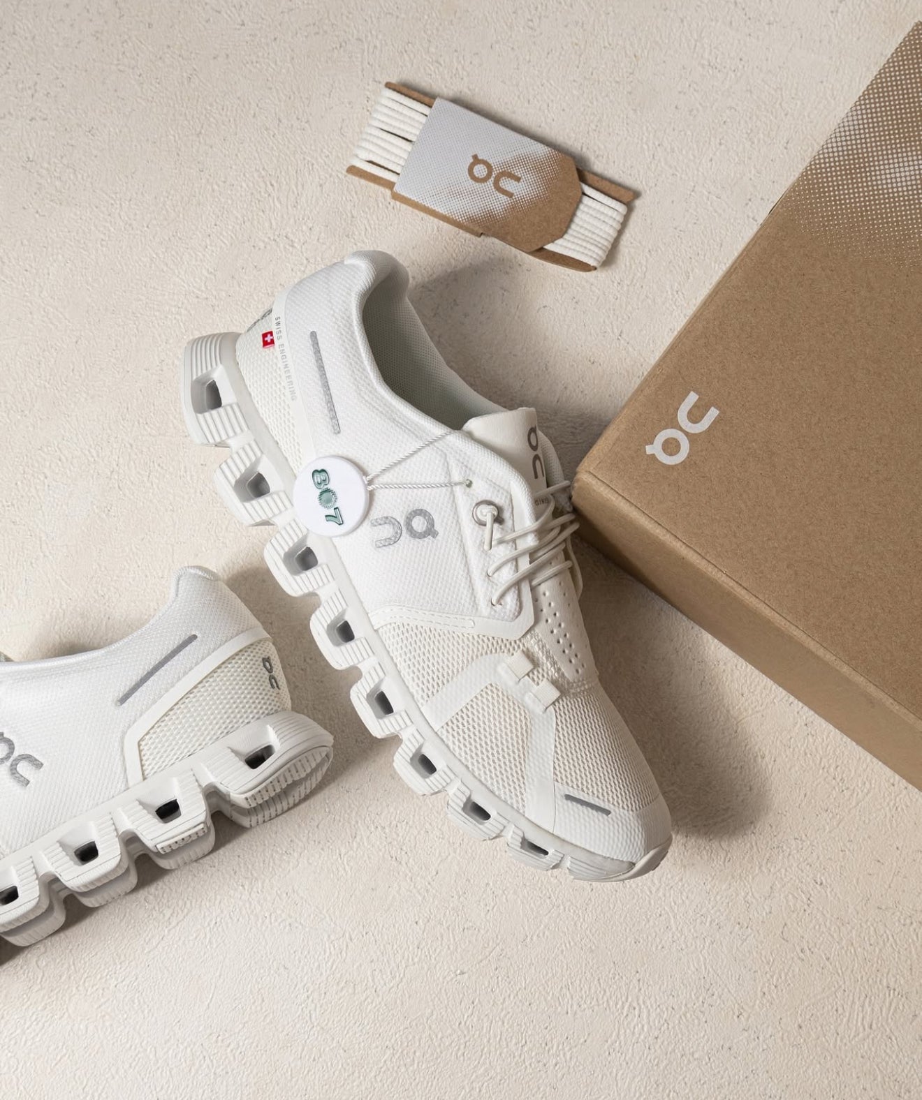 On Running Cloud 5 All White