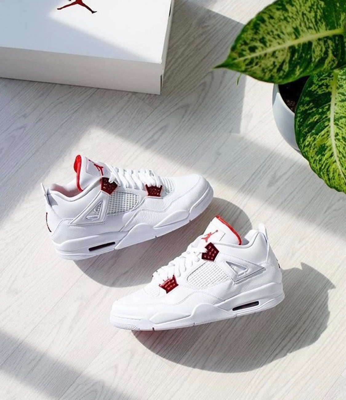 Air Jordan 4 Metallic Red