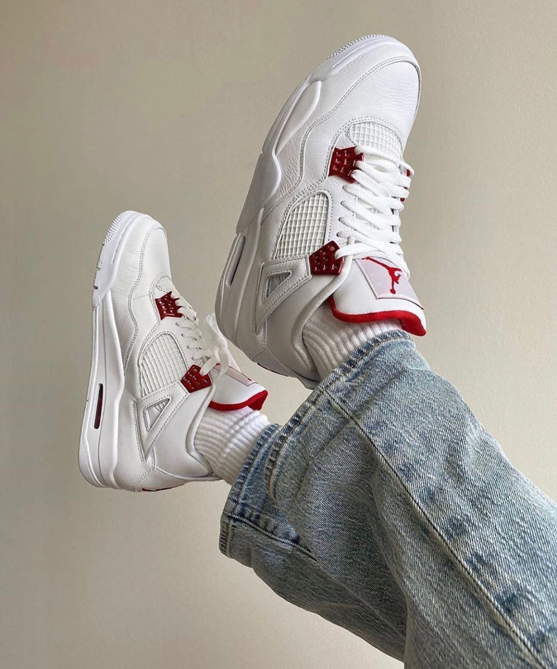 Air Jordan 4 Metallic Red