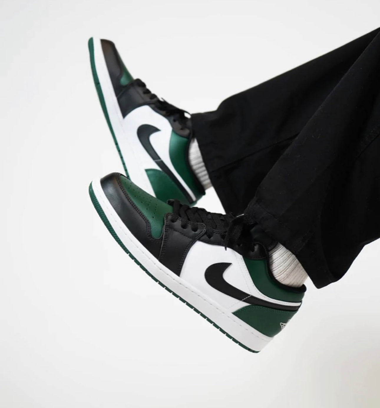 Air Jordan 1 Low Green Toe
