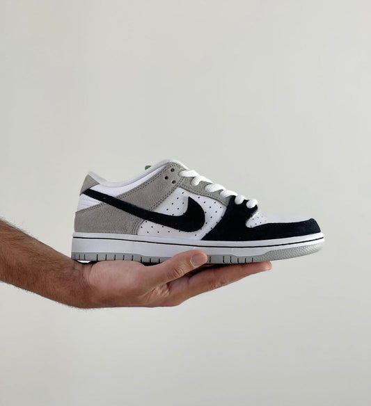 Dunk Low “ Chlorophyll ”