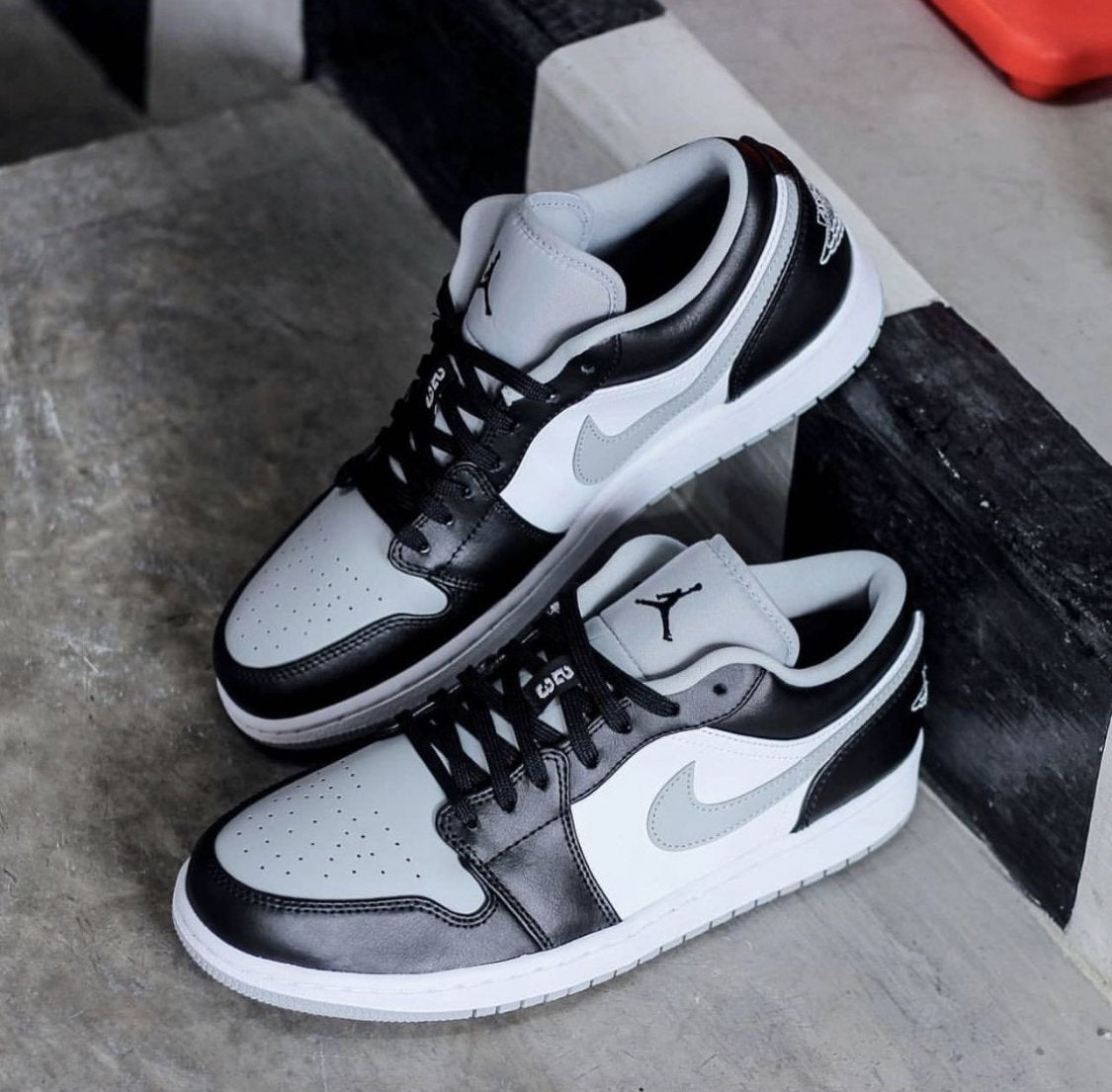 Air Jordan 1 Retro Low Shadow Smoke Grey