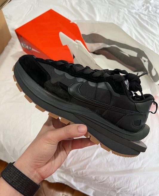 Air Sacai x Vaporwaffle Off Noir