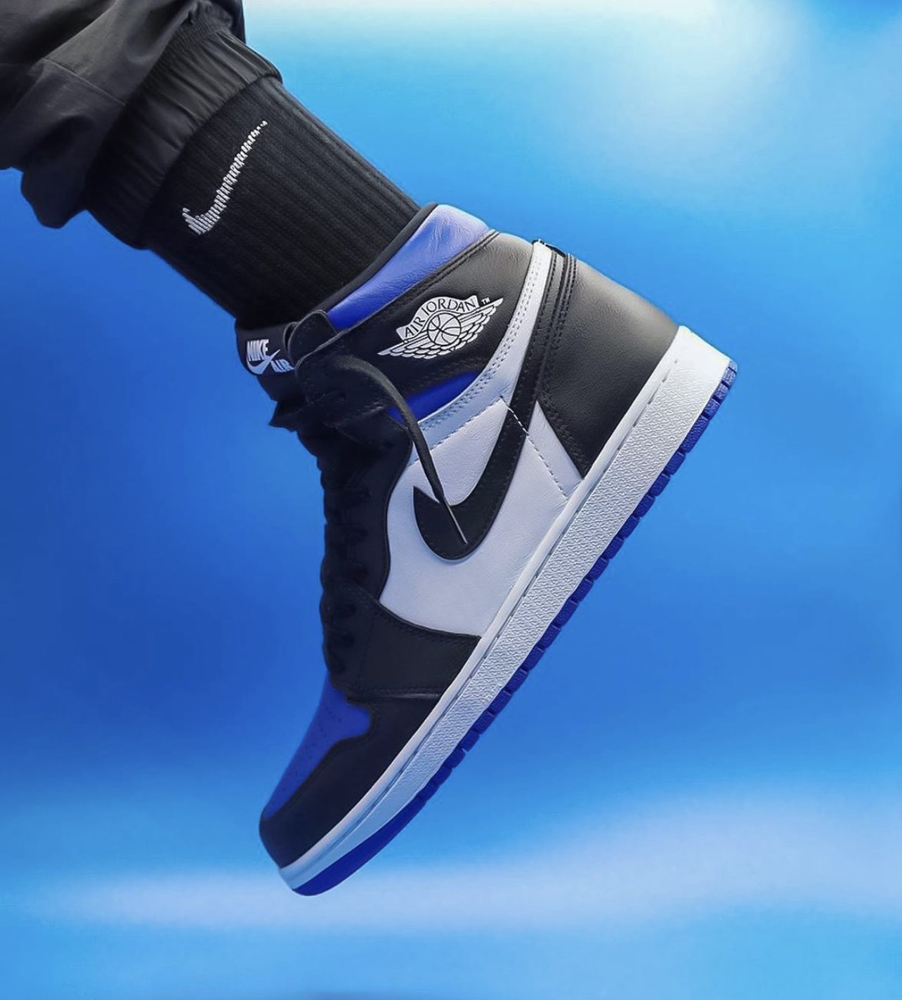 Air Jordan 1 Retro High Royal Toe
