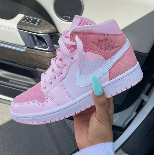 WMNS Air Jordan 1 Mid Digital Pink