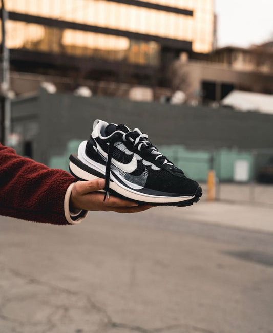 Air Sacai x Vaporwaffle Black White