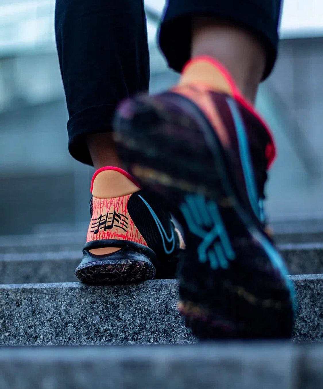 Kyrie Irving 7 “ Sound Wave “